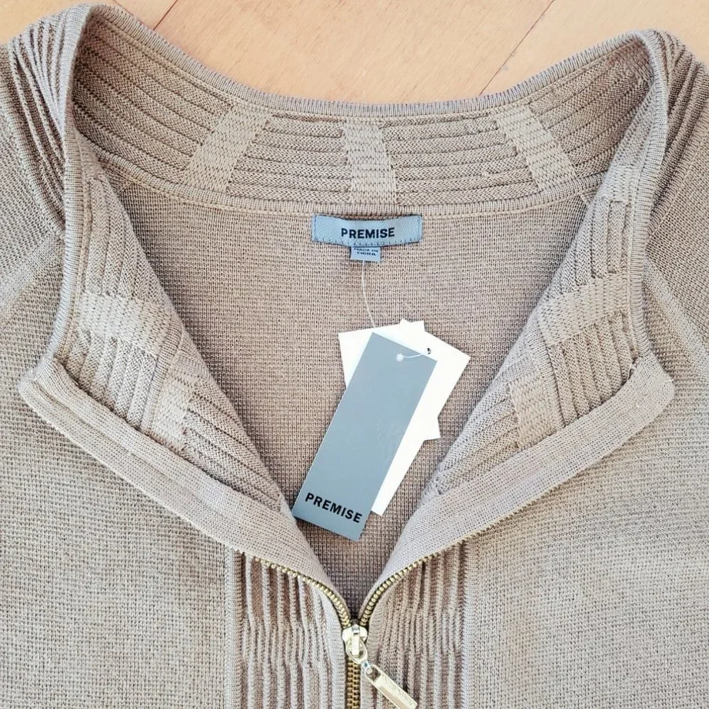 Overcoat and Sleeveless Dress- Wool Set,  M - Picture 5 of 10